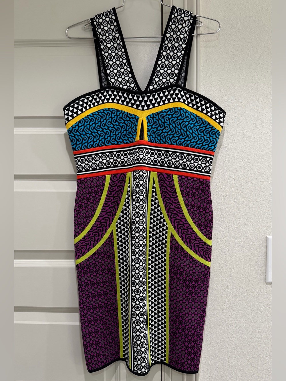 BCBGMaxAzria Bodycon Dress Colorblock L Herve Leger Style Bandage Power Dress